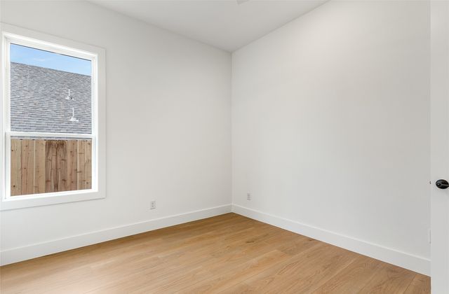 1510 Marfa Avenue, Dallas, TX 75216