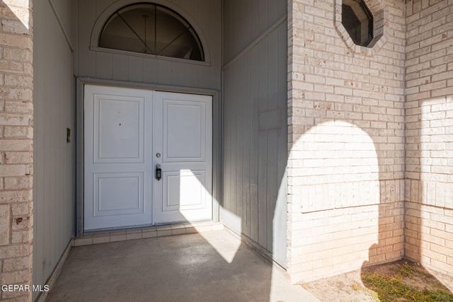 11241 BEACH FRONT Drive, El Paso, TX 79936