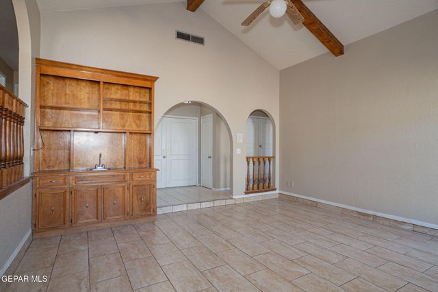 11241 BEACH FRONT Drive, El Paso, TX 79936