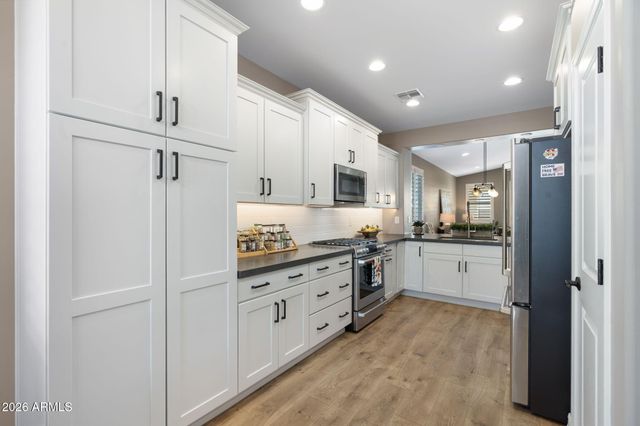 10731 E TEXAS Avenue, Mesa, AZ 85212