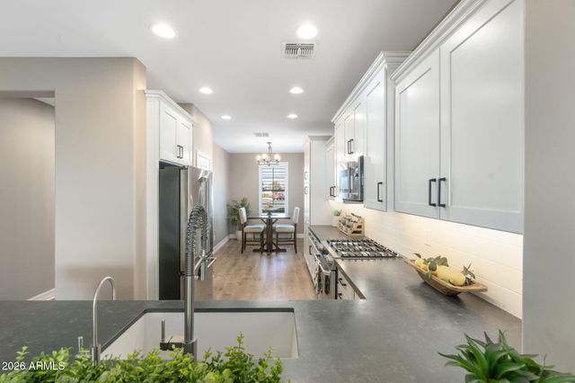 10731 E TEXAS Avenue, Mesa, AZ 85212