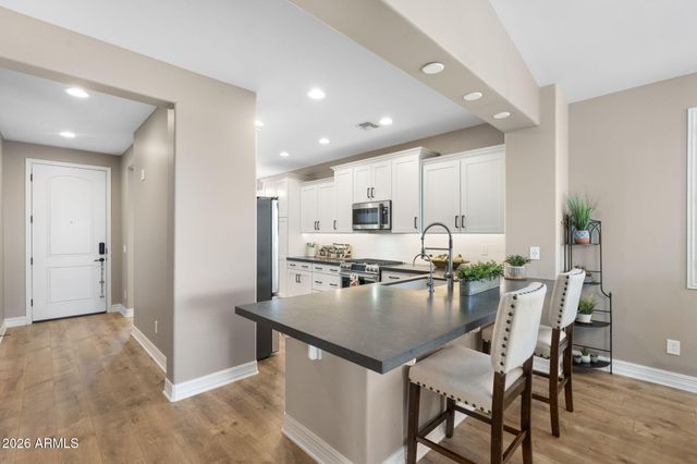 10731 E TEXAS Avenue, Mesa, AZ 85212