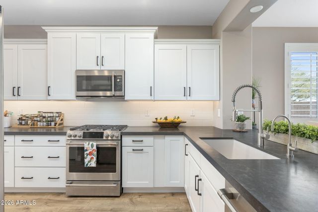 10731 E TEXAS Avenue, Mesa, AZ 85212