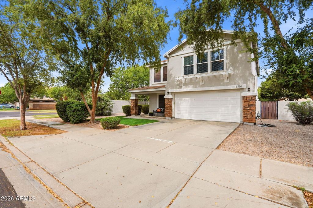 3714 E WASHINGTON Court, Gilbert, AZ 85234 — photo 3