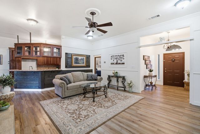 124 Sanchez Creek Court, Weatherford, TX 76088