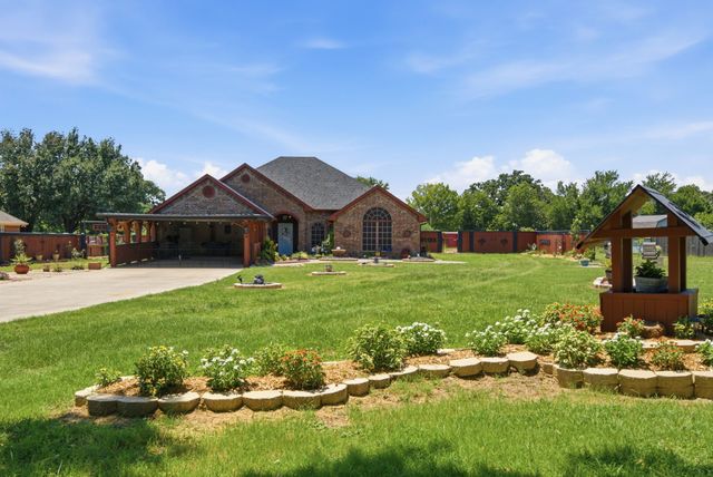 124 Sanchez Creek Court, Weatherford, TX 76088