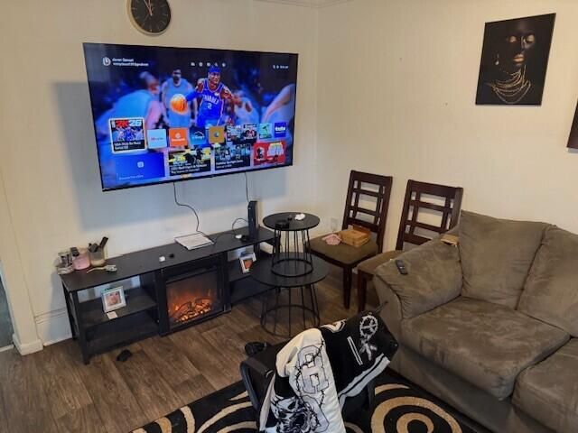 1319 W Groeling AVENUE, Milwaukee, WI 53206