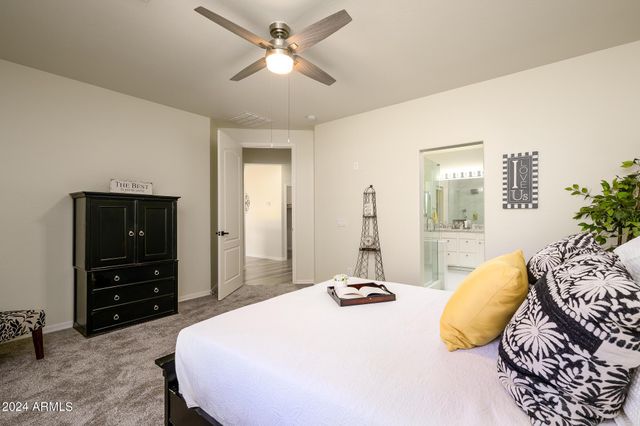 17618 W Crocus Drive, Surprise, AZ 85388