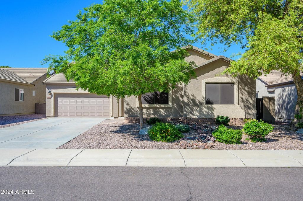 17618 W Crocus Drive, Surprise, AZ 85388