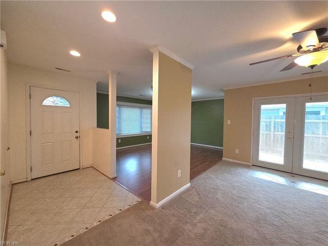 4458 Cherrywood LN, Virginia Beach, VA 23453