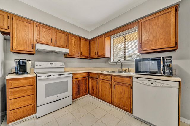 4718 Long Acre DR NE, Roanoke, VA 24019