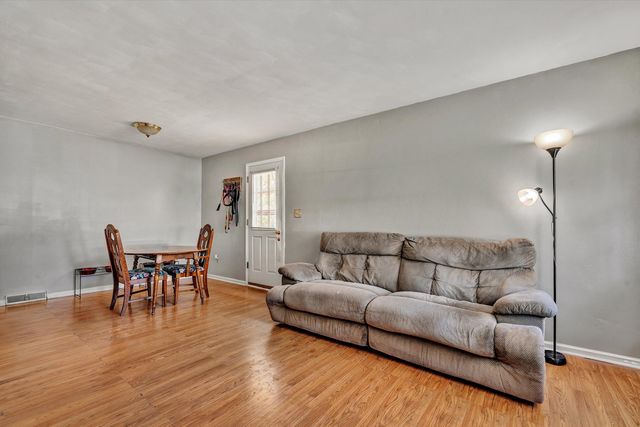 4718 Long Acre DR NE, Roanoke, VA 24019