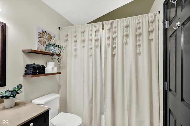 6723 Sundown Drive S, Indianapolis, IN 46254