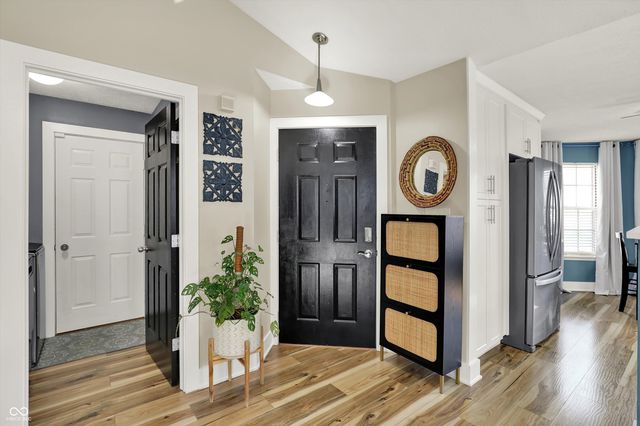 6723 Sundown Drive S, Indianapolis, IN 46254