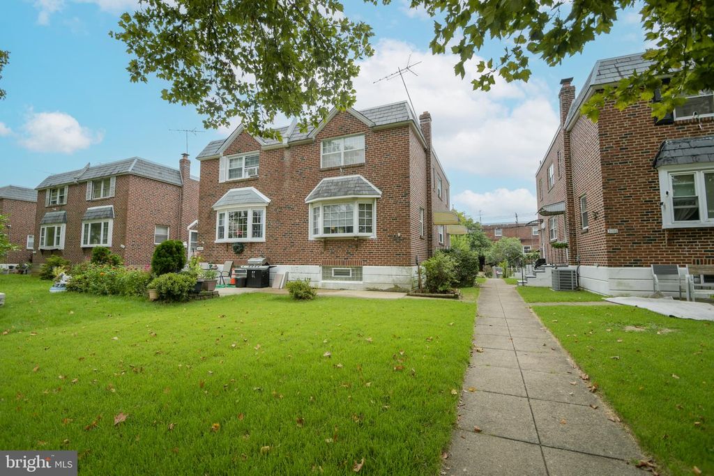 3008 TEESDALE ST, PHILADELPHIA, PA 19152 — exterior