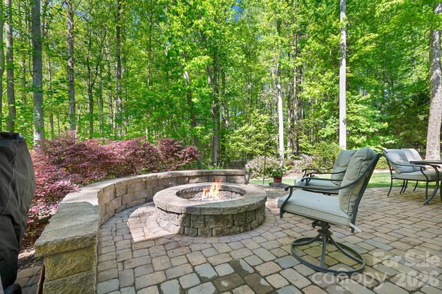7311 Snowbird Court, Mint Hill, NC 28227