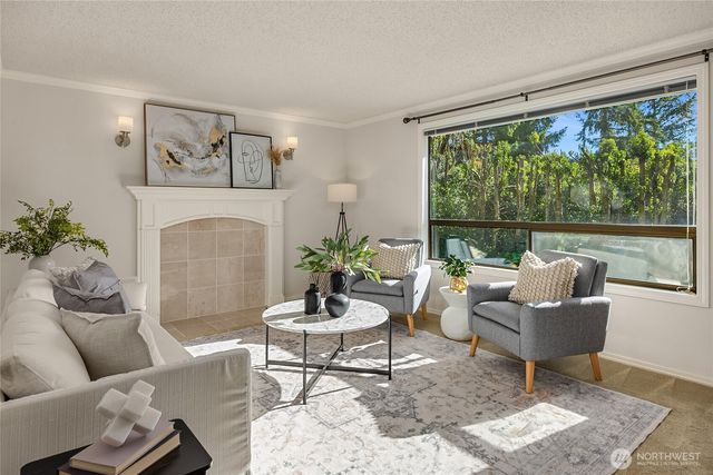 5344 Ruby Place NE, Bainbridge Island, WA 98110