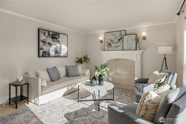 5344 Ruby Place NE, Bainbridge Island, WA 98110