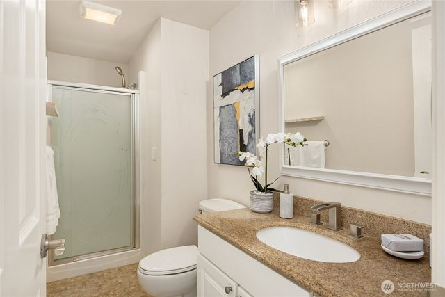 5344 Ruby Place NE, Bainbridge Island, WA 98110