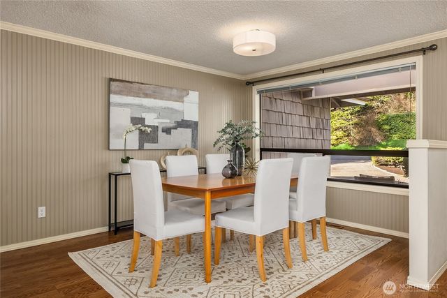 5344 Ruby Place NE, Bainbridge Island, WA 98110