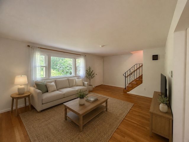 45 Richardson St A, Billerica, MA 01821