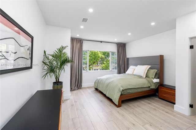 1900 Pizarro St, Coral Gables, FL 33134