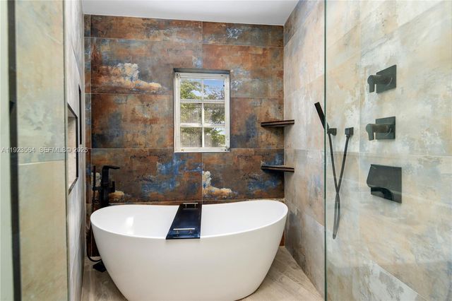 1900 Pizarro St, Coral Gables, FL 33134