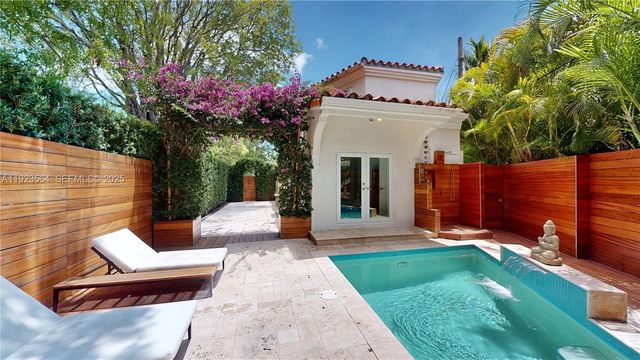 1900 Pizarro St, Coral Gables, FL 33134