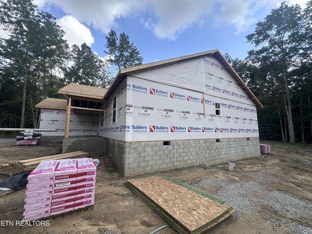 250 Stone Cliff Lane, Jamestown, TN 38556