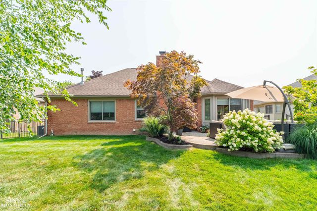54375 Jeffery Drive, Macomb Twp, MI 48042