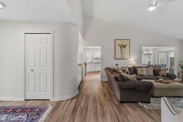 54375 Jeffery Drive, Macomb Twp, MI 48042