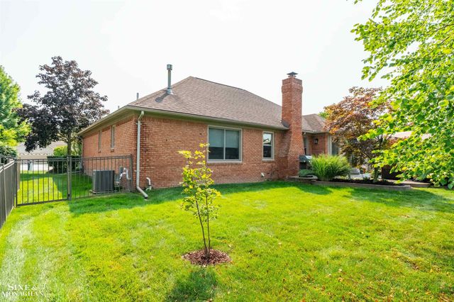 54375 Jeffery Drive, Macomb Twp, MI 48042