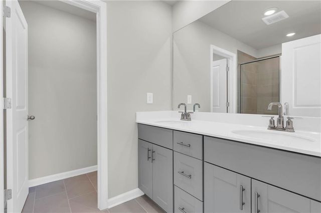 1645 Villageside Court, Lawrenceville, GA 30043