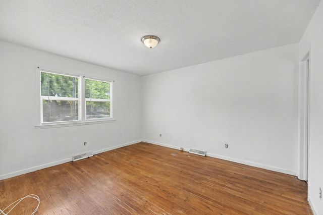 3881 Walnut Street, North Charleston, SC 29405