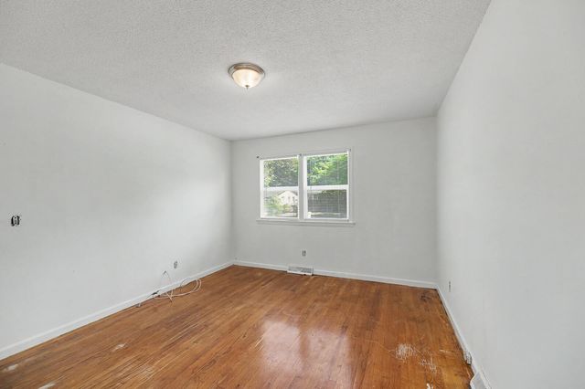 3881 Walnut Street, North Charleston, SC 29405