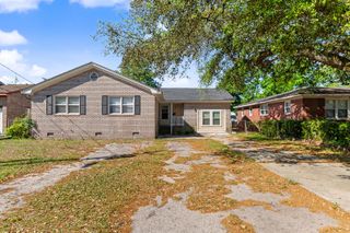 3881 Walnut Street, North Charleston, SC 29405