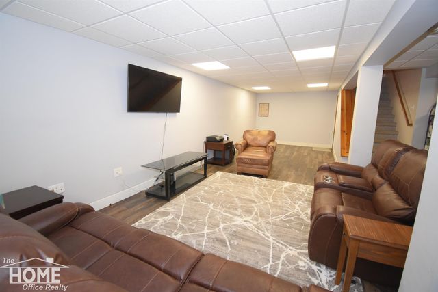 13092 Beardslee Road, Perry, MI 48872