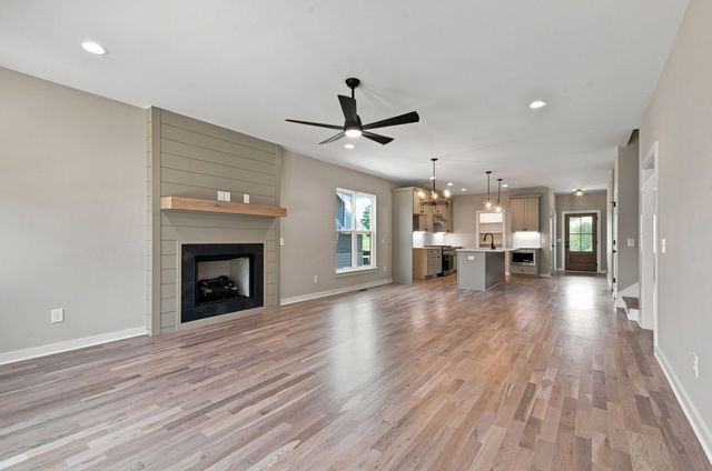 389 Mount Pleasant Rd, Kingston Springs, TN 37082