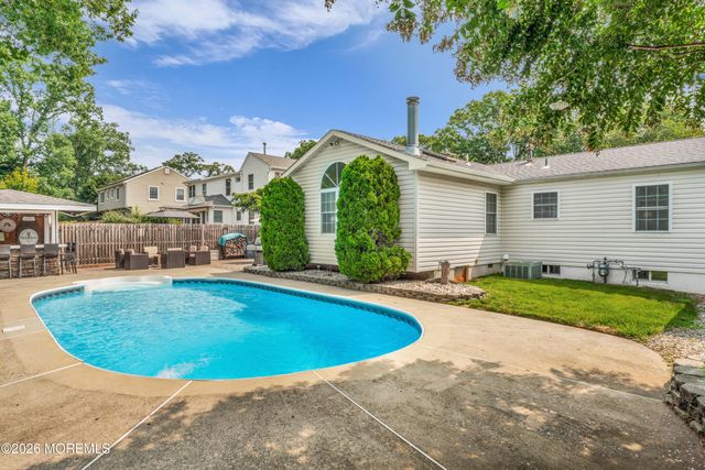 26 Villanova Drive, Jackson, NJ 08527