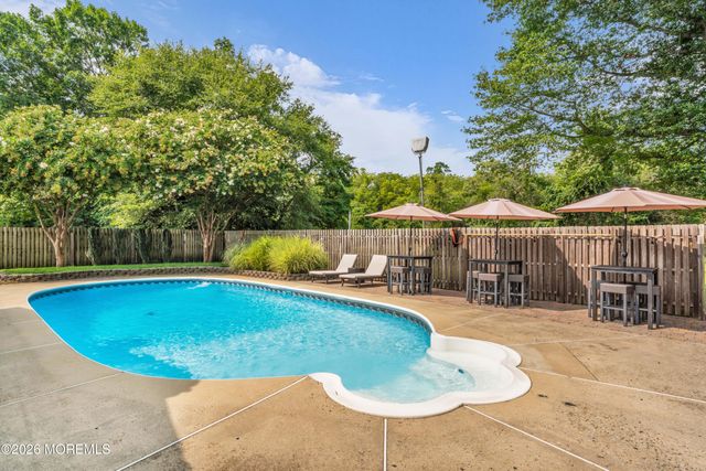 26 Villanova Drive, Jackson, NJ 08527