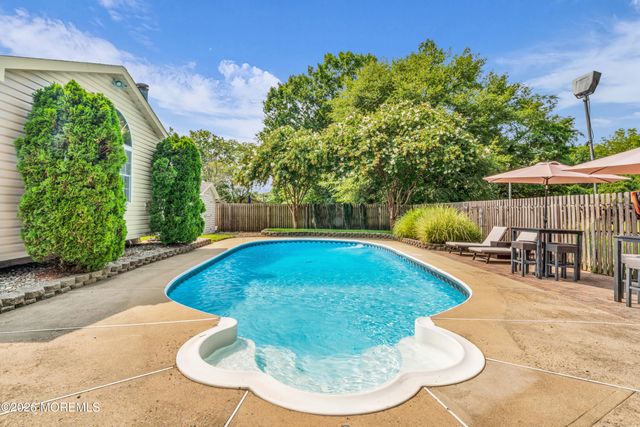 26 Villanova Drive, Jackson, NJ 08527