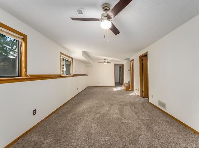 228 W Overlook Dr, Derby, KS 67037