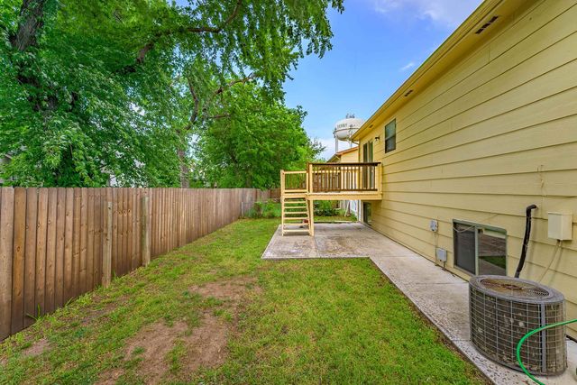 228 W Overlook Dr, Derby, KS 67037