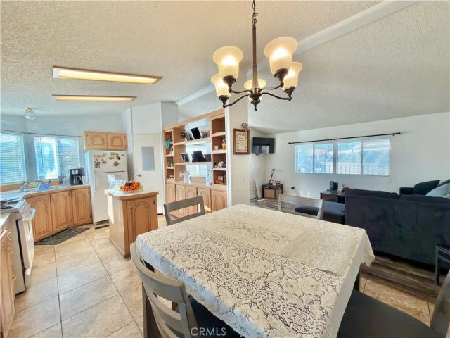 28 Walnut 28, Anaheim, CA 92801