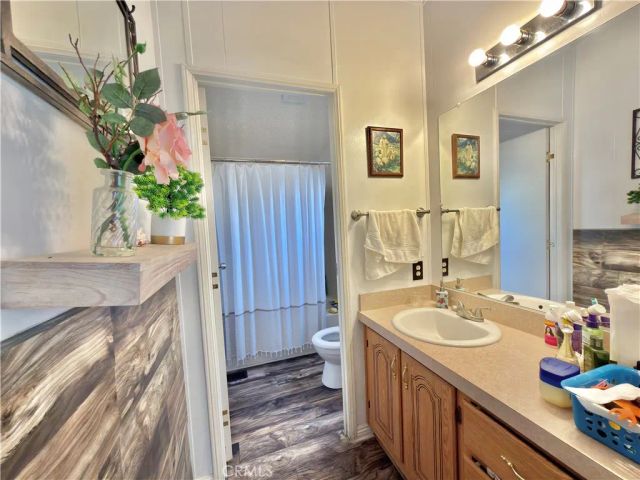 28 Walnut 28, Anaheim, CA 92801