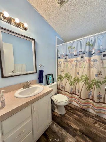 28 Walnut 28, Anaheim, CA 92801