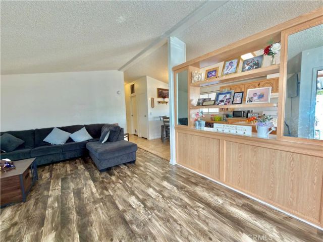 28 Walnut 28, Anaheim, CA 92801