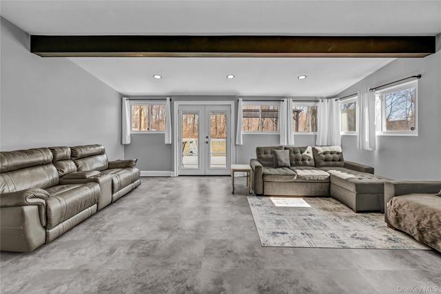 111 Vicki Lane, Hopewell Junction, NY 12533