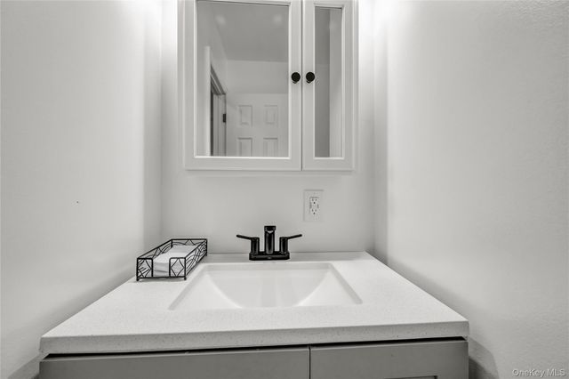 111 Vicki Lane, Hopewell Junction, NY 12533