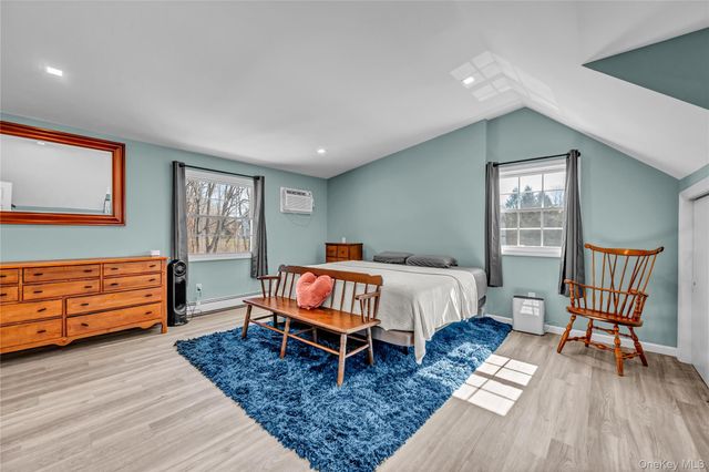 111 Vicki Lane, Hopewell Junction, NY 12533